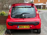 PEUGEOT 107